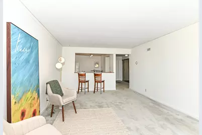 2525 S Shore Dr #6B, Milwaukee, WI 53207 - Photo 7