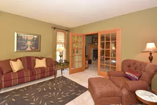 4562 W Martinton Ct, Franklin, WI 53132 - Photo 15