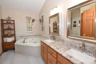 4562 W Martinton Ct, Franklin, WI 53132 - Photo 31