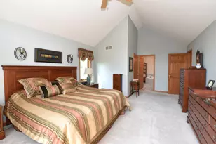 4562 W Martinton Ct, Franklin, WI 53132 - Photo 29