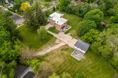 965  Racine St, Delavan, WI 53115 - Photo 3