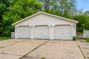 965 Racine St, Delavan, WI 53115 - Photo 87