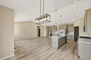 1106 Tamarack St, Delavan, WI 53115 - Photo 7