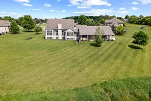 3976 Woodridge Ct, Richfield, WI 53017 - Photo 11