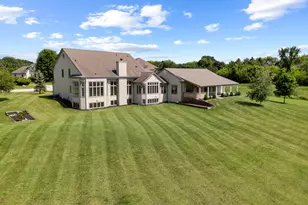 3976 Woodridge Ct, Richfield, WI 53017 - Photo 9