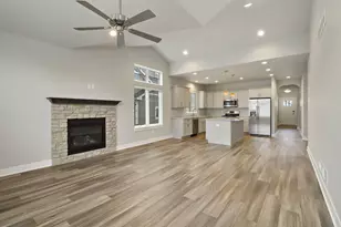 4706 N Cottage Ln, Pleasant Prairie, WI 53158 - Photo 7