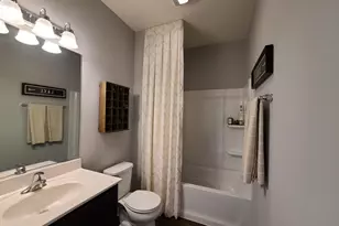 619 Cadence Cir, Lake Geneva, WI 53147 - Photo 9