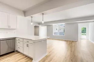 1633 Grey Fox Trail, Mukwonago, WI 53149 - Photo 9