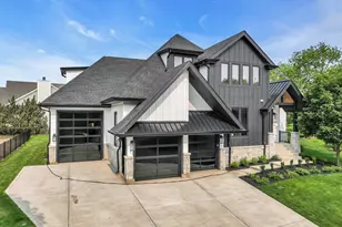 525 Maple St, Lake Geneva, WI 53147 - Photo 3