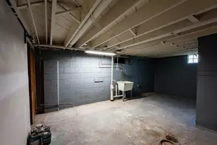 1153 N 11th Ave, West Bend, WI 53090 - Photo 23