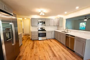 1153 N 11th Ave, West Bend, WI 53090 - Photo 5