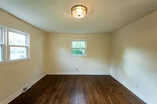 1153 N 11th Ave, West Bend, WI 53090 - Photo 11