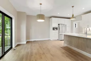 921 Platt Ave, Lake Geneva, WI 53147 - Photo 11