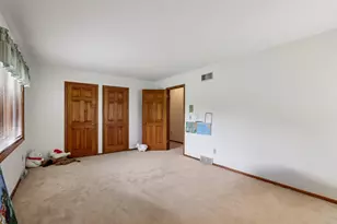 1168 W Manor Ln, River Hills, WI 53217 - Photo 17