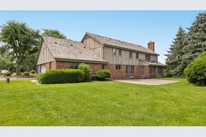 1168 W Manor Ln, River Hills, WI 53217 - Photo 27