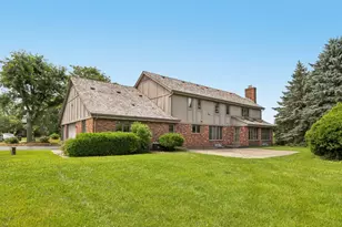 1168 W Manor Ln, River Hills, WI 53217 - Photo 27