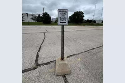 4170 N Port  Washington Rd, Glendale, WI 53212 - Photo 7