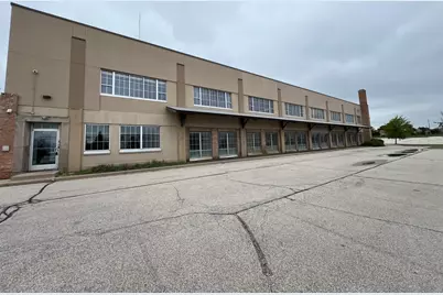 4170 N Port  Washington Rd, Glendale, WI 53212 - Photo 5