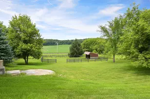 9080 Hickory Dr, Kewaskum, WI 53040 - Photo 5