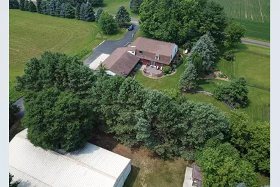 9080  Hickory Dr, Kewaskum, WI 53040 - Photo 9