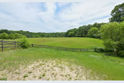 9080  Hickory Dr, Kewaskum, WI 53040 - Photo 5