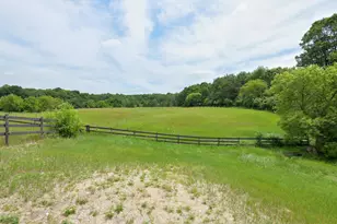 9080 Hickory Dr, Kewaskum, WI 53040 - Photo 5