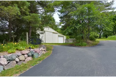 9080  Hickory Dr, Kewaskum, WI 53040 - Photo 11