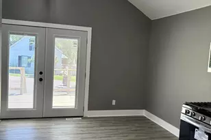 1237 Center St, Lake Geneva, WI 53147 - Photo 3