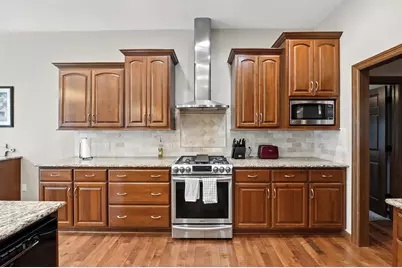 W238N7214  Michele Ln, Sussex, WI 53089 - Photo 5