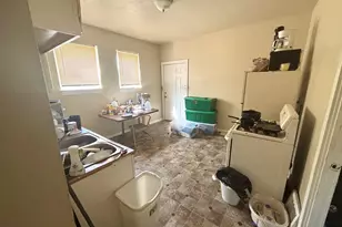 2555 N 16th St, Milwaukee, WI 53206 - Photo 9