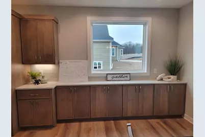 W214N6672  Fairview Dr, Menomonee Falls, WI 53046 - Photo 11