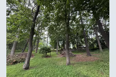 2313  Deckner Ave, Green Bay, WI 54302 - Photo 7