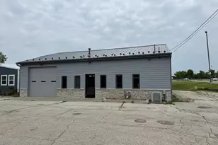 400 W Sunset Dr, Waukesha, WI 53186 - Photo 1