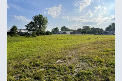 260  Highland Dr, Fredonia, WI 53021 - Photo 5