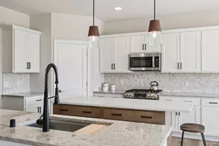 322 Kiddle Ln, Racine, WI 53182 - Photo 19