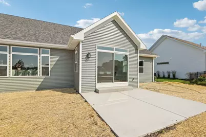 322  Kiddle Ln, Racine, WI 53182 - Photo 57