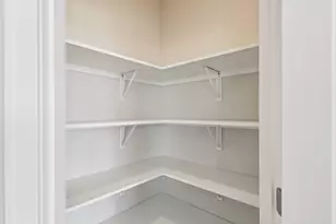 322 Kiddle Ln, Racine, WI 53182 - Photo 35