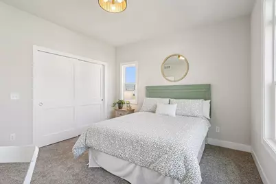 322  Kiddle Ln, Racine, WI 53182 - Photo 29