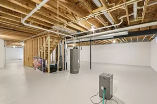 322 Kiddle Ln, Racine, WI 53182 - Photo 47