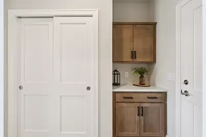 322  Kiddle Ln, Racine, WI 53182 - Photo 25