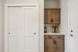 322 Kiddle Ln, Racine, WI 53182 - Photo 25