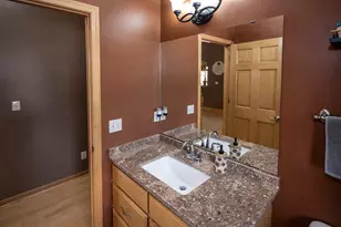 9729 W Prairie Grass Way, Franklin, WI 53132 - Photo 31