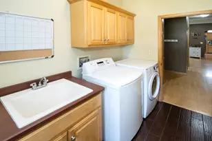 9729 W Prairie Grass Way, Franklin, WI 53132 - Photo 33