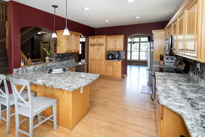 9729 W Prairie Grass Way, Franklin, WI 53132 - Photo 21