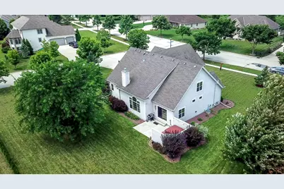 9729 W Prairie Grass Way, Franklin, WI 53132 - Photo 3