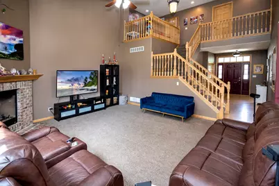 9729 W Prairie Grass Way, Franklin, WI 53132 - Photo 13