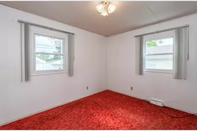 8220 W Keefe Ave, Milwaukee, WI 53222 - Photo 15