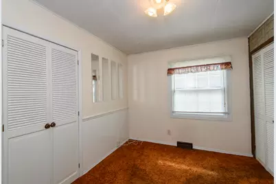 8220 W Keefe Ave, Milwaukee, WI 53222 - Photo 17