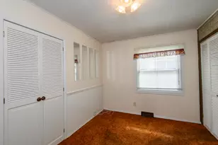 8220 W Keefe Ave, Milwaukee, WI 53222 - Photo 17