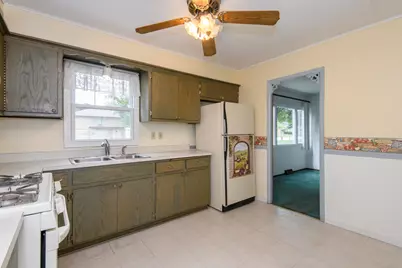 8220 W Keefe Ave, Milwaukee, WI 53222 - Photo 21